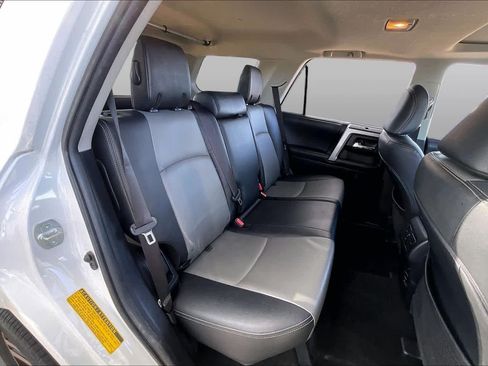 Used 2019 Toyota 4Runner SR5 Premium AWD/4WD image 19