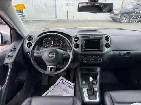 Used 2017 Volkswagen Tiguan S FWD image 7