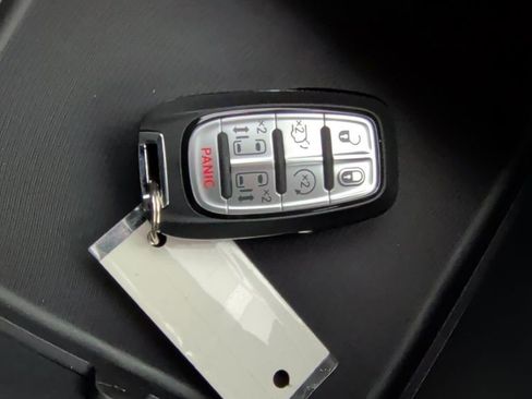 New 2026 Chrysler Pacifica Select w/ S Appearance Package image 47