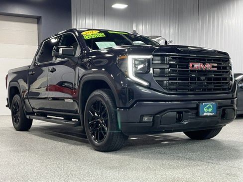 Certified 2023 GMC Sierra 1500 Elevation w/ Elevation Premium Package AWD/4WD image 7