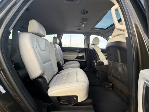 Used 2021 Kia Telluride S AWD/4WD image 12