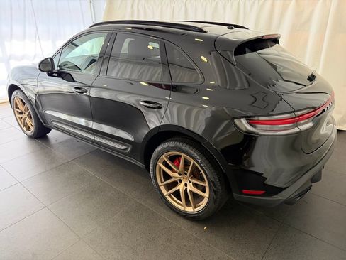 Certified 2024 Porsche Macan S AWD/4WD image 3