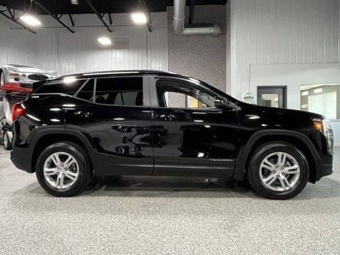 Certified 2023 GMC Terrain SLE w/ Driver Convenience Package AWD/4WD image 4