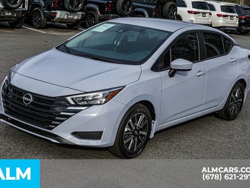 Used 2025 Nissan Versa SV w/ Trunk Package image 15