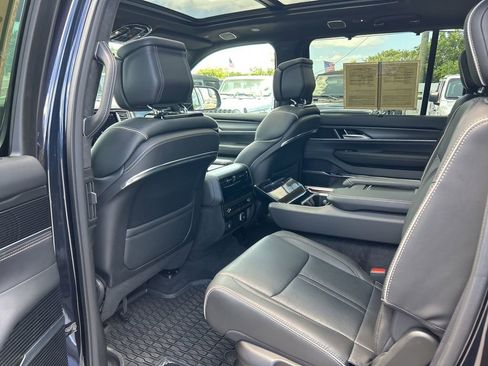 Used 2024 Jeep Grand Wagoneer Series II w/ Quick Order Packagew 28T image 35