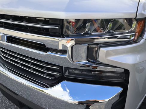 Used 2020 Chevrolet Silverado 1500 LT RWD image 3
