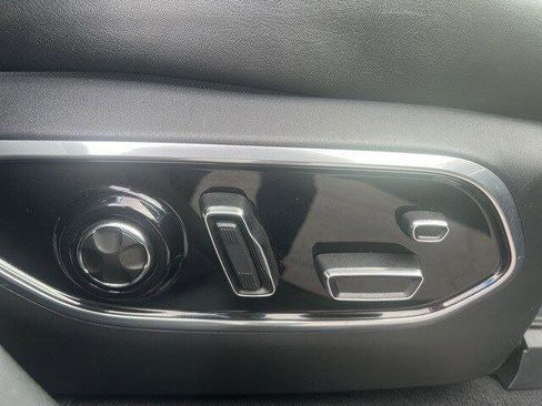 Used 2023 Jeep Grand Cherokee L Summit image 18