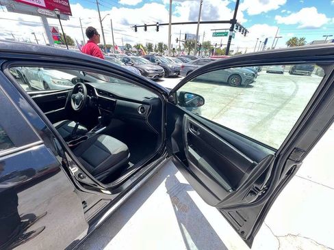 Used 2019 Toyota Corolla LE FWD image 7