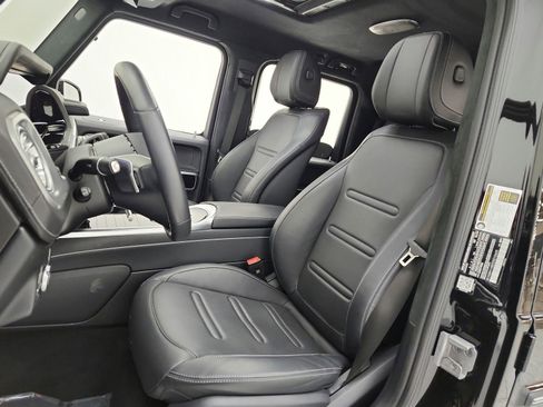 Used 2025 Mercedes-Benz G 550 image 10