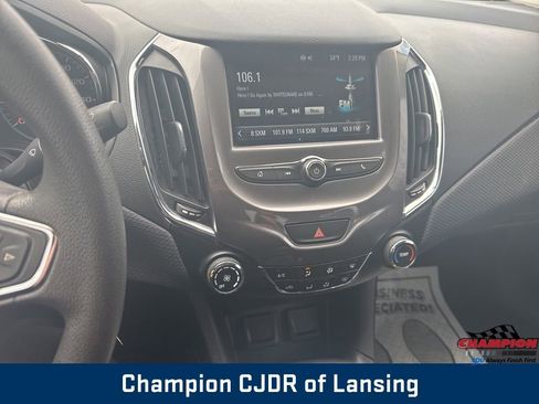 Used 2016 Chevrolet Cruze LT image 28