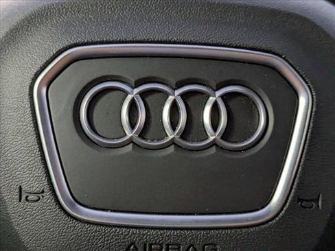 Certified 2025 Audi Q3 2.0T Premium w/ Convenience Package image 13