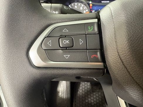 New 2026 Jeep Compass Latitude w/ Sun and Sound Group AWD/4WD image 23