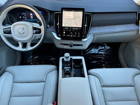 New 2026 Volvo XC90 T8 Ultra image 11