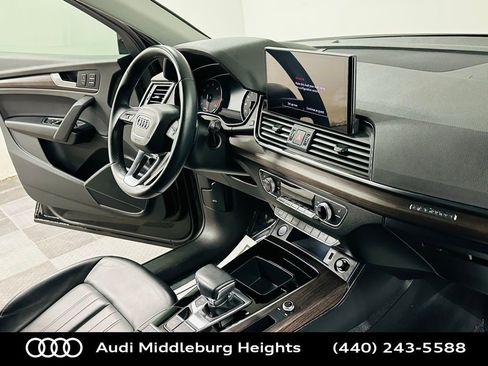 Certified 2023 Audi Q5 2.0T Premium w/ Convenience Package image 11