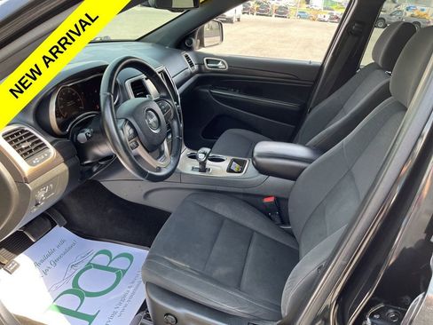 Used 2014 Jeep Grand Cherokee Laredo w/ Quick Order Package 23E AWD/4WD image 2