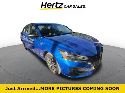 Used 2025 Nissan Altima 2.5 SV FWD image 1