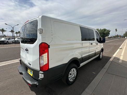 Used 2015 Ford Transit 250 130 Low Roof w/ Exterior Upgrade Package RWD image 7