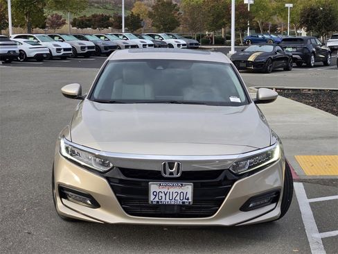 Used 2020 Honda Accord EX image 2