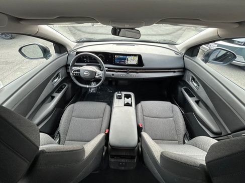 Used 2024 Nissan Ariya FWD image 37