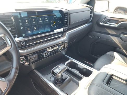 Used 2022 Chevrolet Silverado 1500 LT Trail Boss w/ LT Trail Boss Premium Package image 33