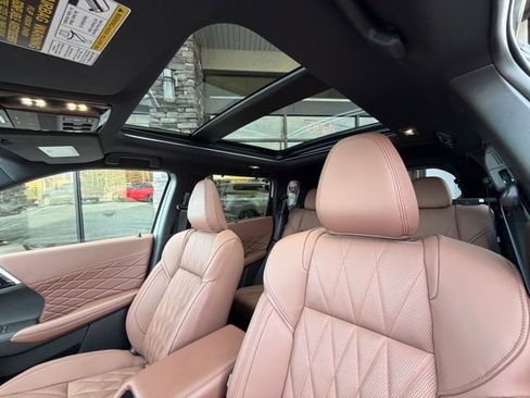 Used 2025 Mitsubishi Outlander SEL image 27