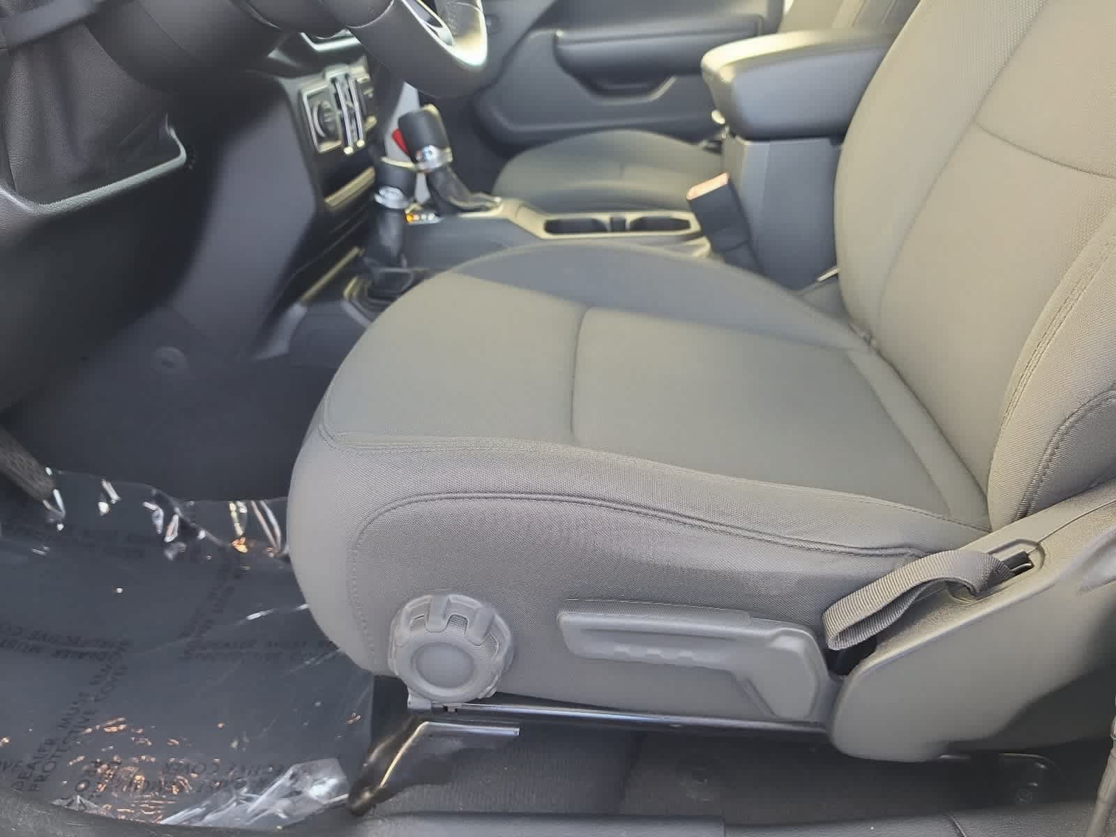 Used 2018 Jeep Wrangler Unlimited Sport S AWD/4WD image 29