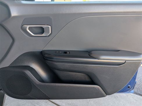 Used 2025 Kia K4 LXS image 33