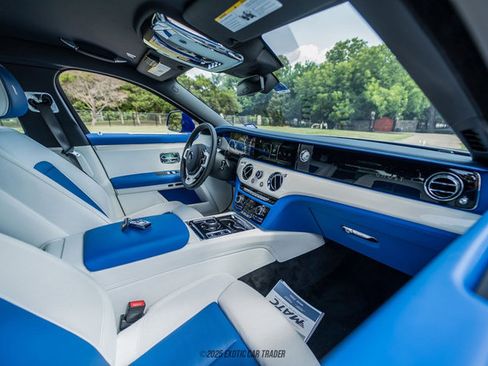 Used 2023 Rolls-Royce Ghost w/ Ghost Package image 29