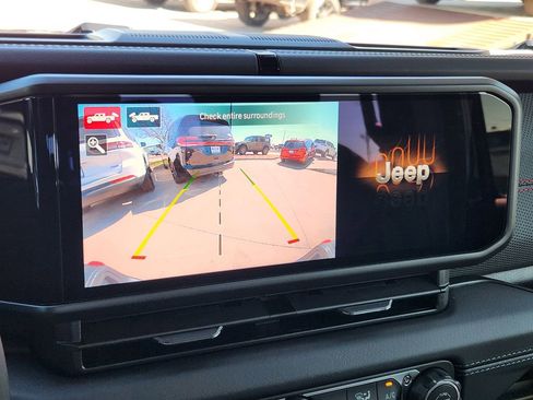 New 2026 Jeep Gladiator Rubicon image 13