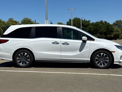 Used 2024 Honda Odyssey EX-L