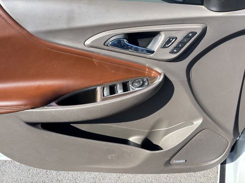 Used 2016 Chevrolet Malibu Premier w/ Driver Confidence Package II image 13