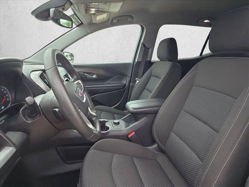 Used 2024 GMC Terrain SLE FWD image 13