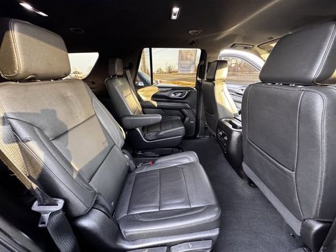 Used 2023 Chevrolet Tahoe LT w/ Luxury Package image 11
