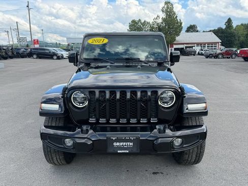 Used 2021 Jeep Gladiator Overland AWD/4WD image 8