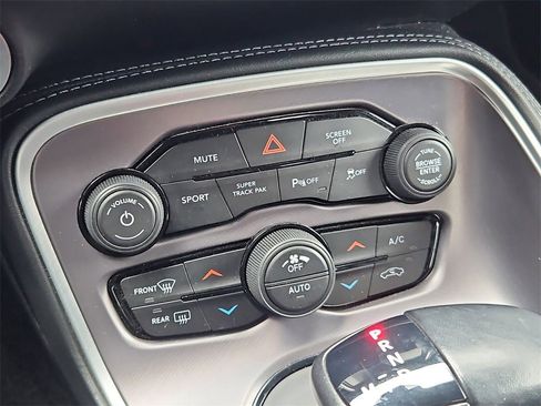 Certified 2021 Dodge Challenger R/T w/ Plus Package image 25