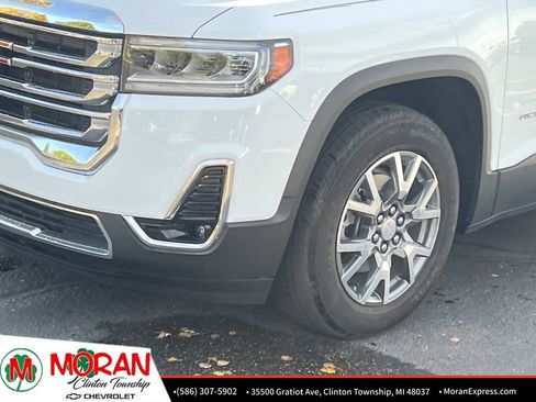 Certified 2023 GMC Acadia SLT w/ Technology Package image 9