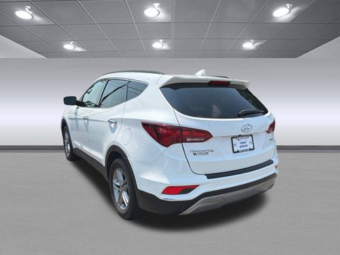 Used 2017 Hyundai Santa Fe Sport w/ 2.4L Tech Package 04 FWD image 9