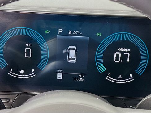 Used 2024 Hyundai Kona SEL image 12