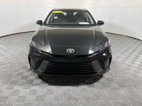 Used 2025 Toyota Camry LE FWD image 3