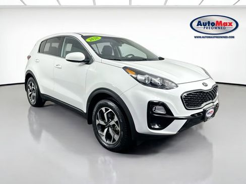 Used 2020 Kia Sportage LX image 1