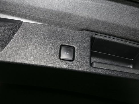 Used 2023 Ford Escape ST-Line w/ Tech Pack #1 image 11