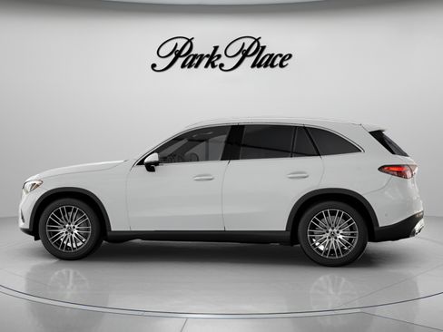 Used 2026 Mercedes-Benz GLC 300 image 8