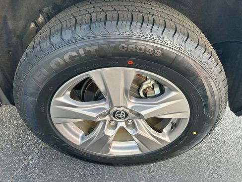 Used 2023 Toyota RAV4 XLE w/ Convenience Package image 25