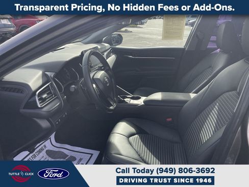 Used 2022 Toyota Camry SE w/ Carpet Mat Package (TMS) FWD image 24