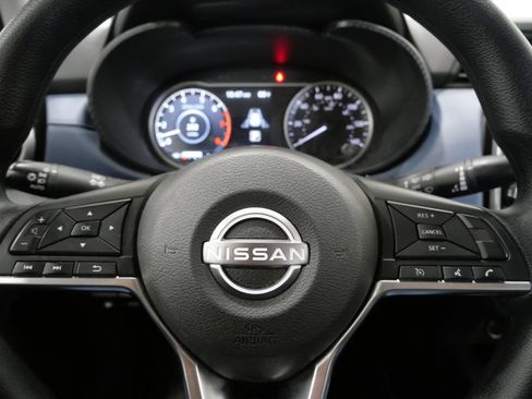 Used 2025 Nissan Versa SV FWD image 14