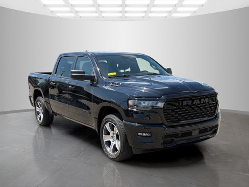 Used 2025 RAM 1500 Tradesman AWD/4WD image 2