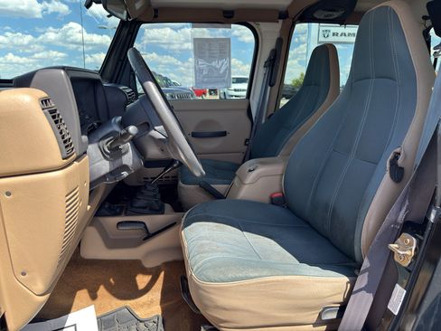 Used 2001 Jeep Wrangler Sahara AWD/4WD image 9