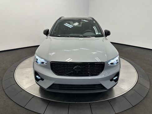 Used 2026 Volvo XC40 B5 Ultra w/ Protection Package Premier AWD/4WD image 3