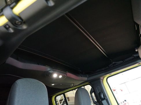 Used 2024 Jeep Wrangler Unlimited AWD/4WD image 45