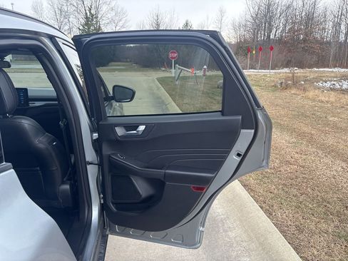 Used 2023 Ford Escape ST-Line w/ Tech Pack #1 AWD/4WD image 33